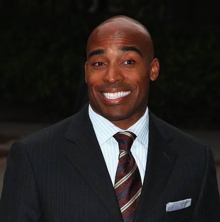 tiki barber. tiki-arber. My dad text me saying, “Tiki is coming back.” I replied to him, “No way, why?” I then searched the internet and watched ESPN to see if this