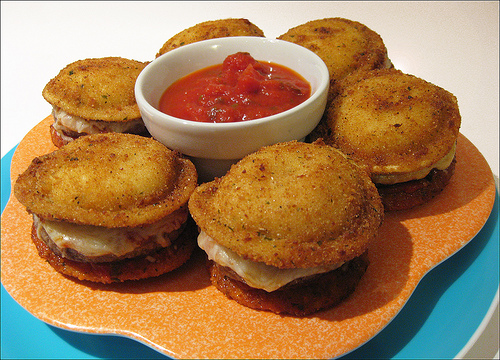 college-recipe-ravioli-mini-burgers